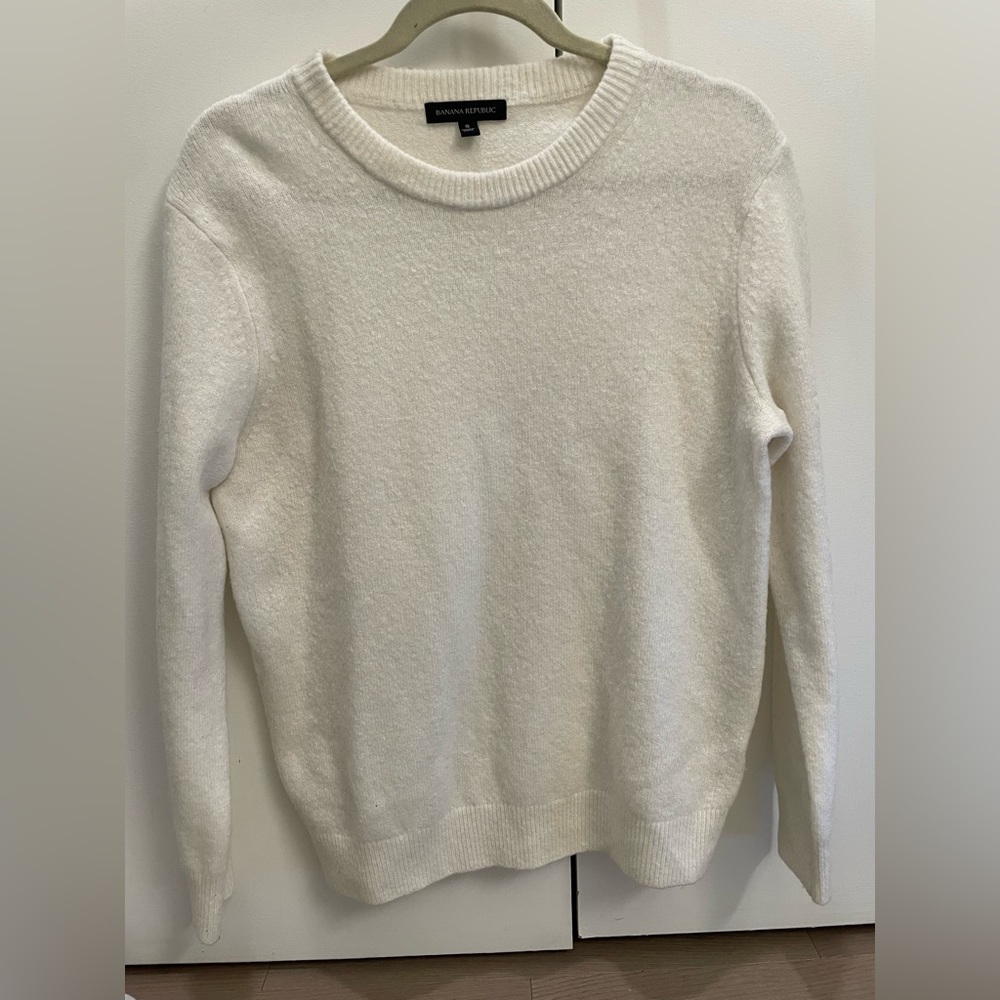 Banana Republic white crewneck sweater, size small